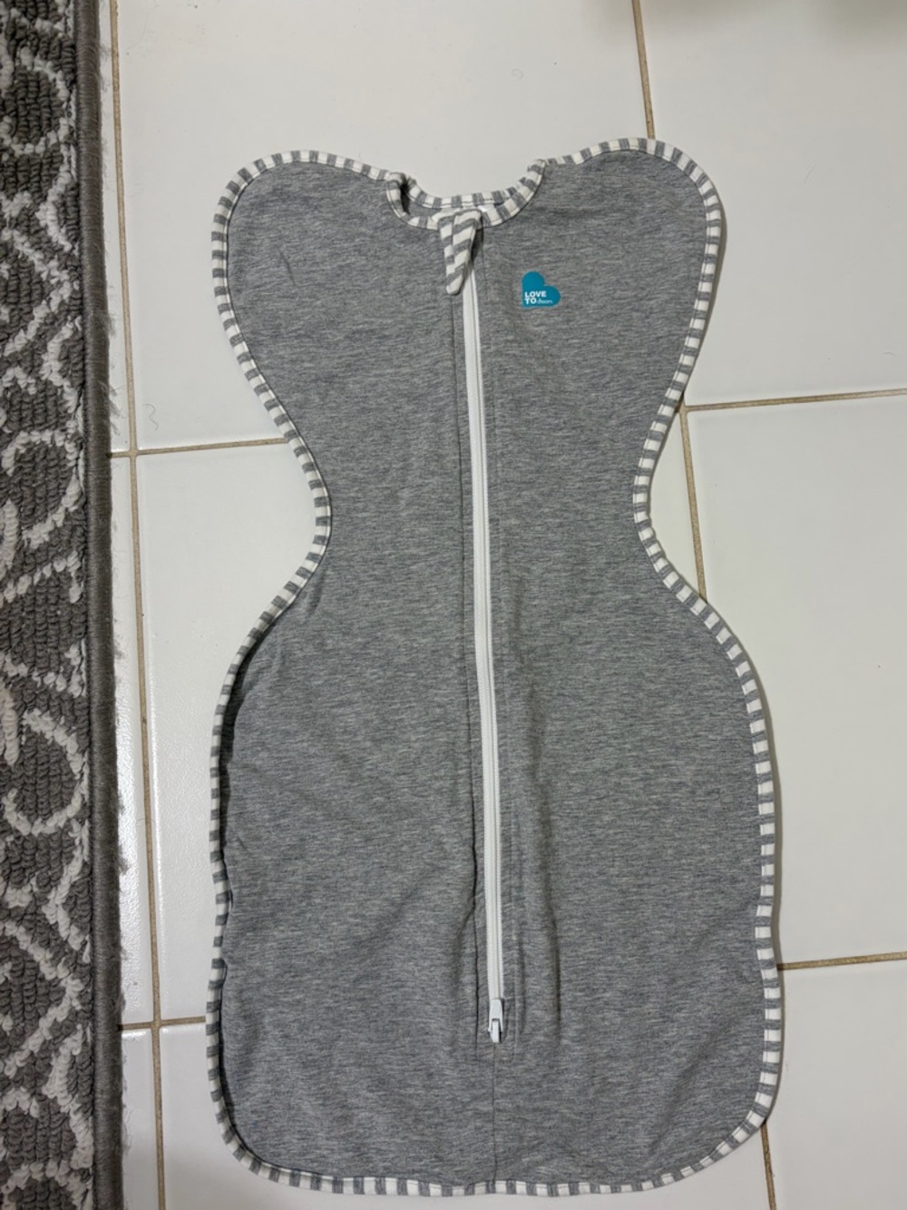 Like-New Love to Dream Baby Swaddle Sleep Sack Gray